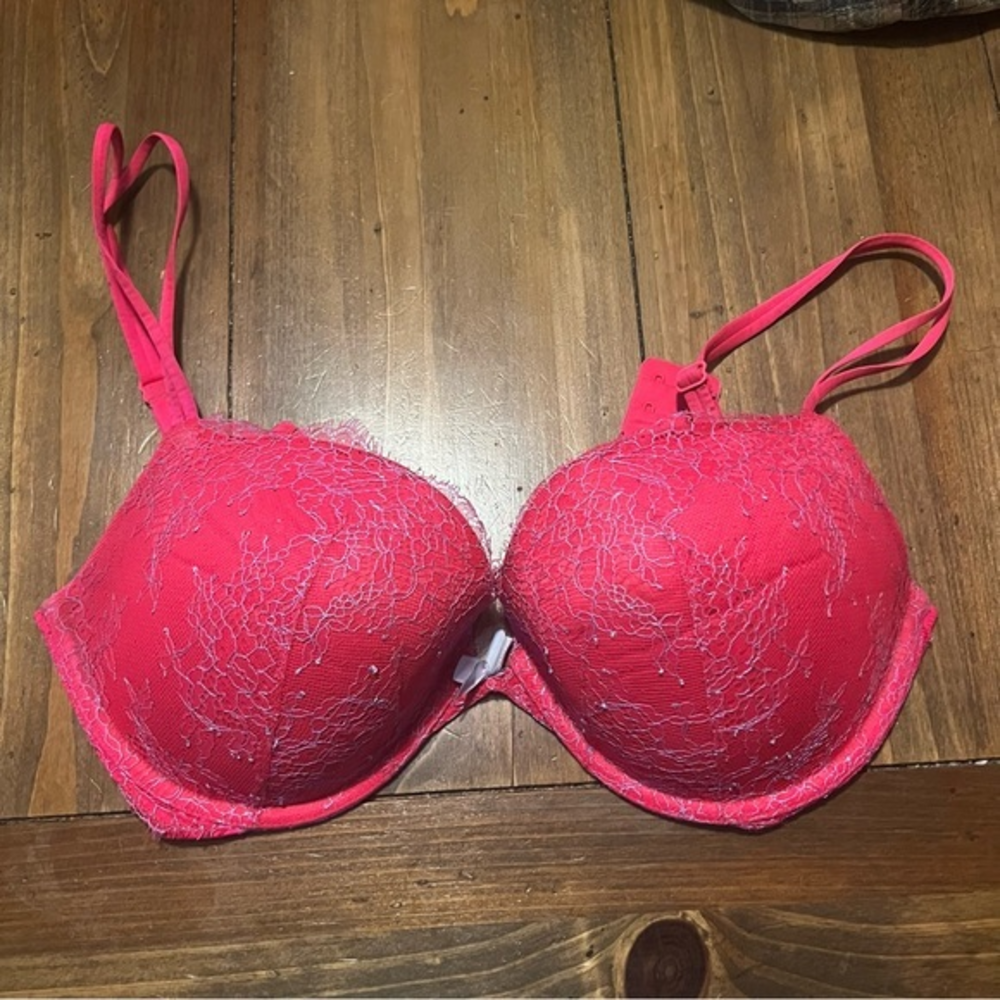 Victoria’s Secret Very Sexy Push-Up Bra‎ | Size 34DD